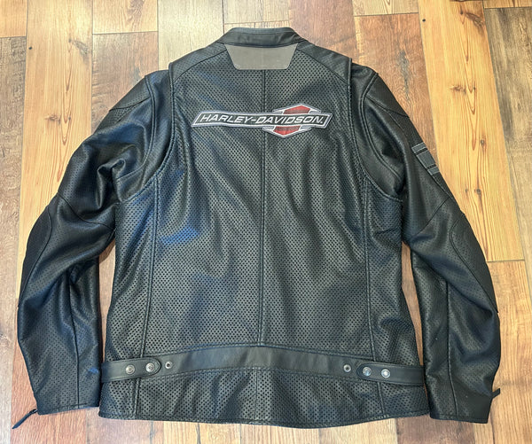 Harley-Davidson Perforated Leather Riding Jacket – Men’s 2XL Tall – #97099-18VM/VT