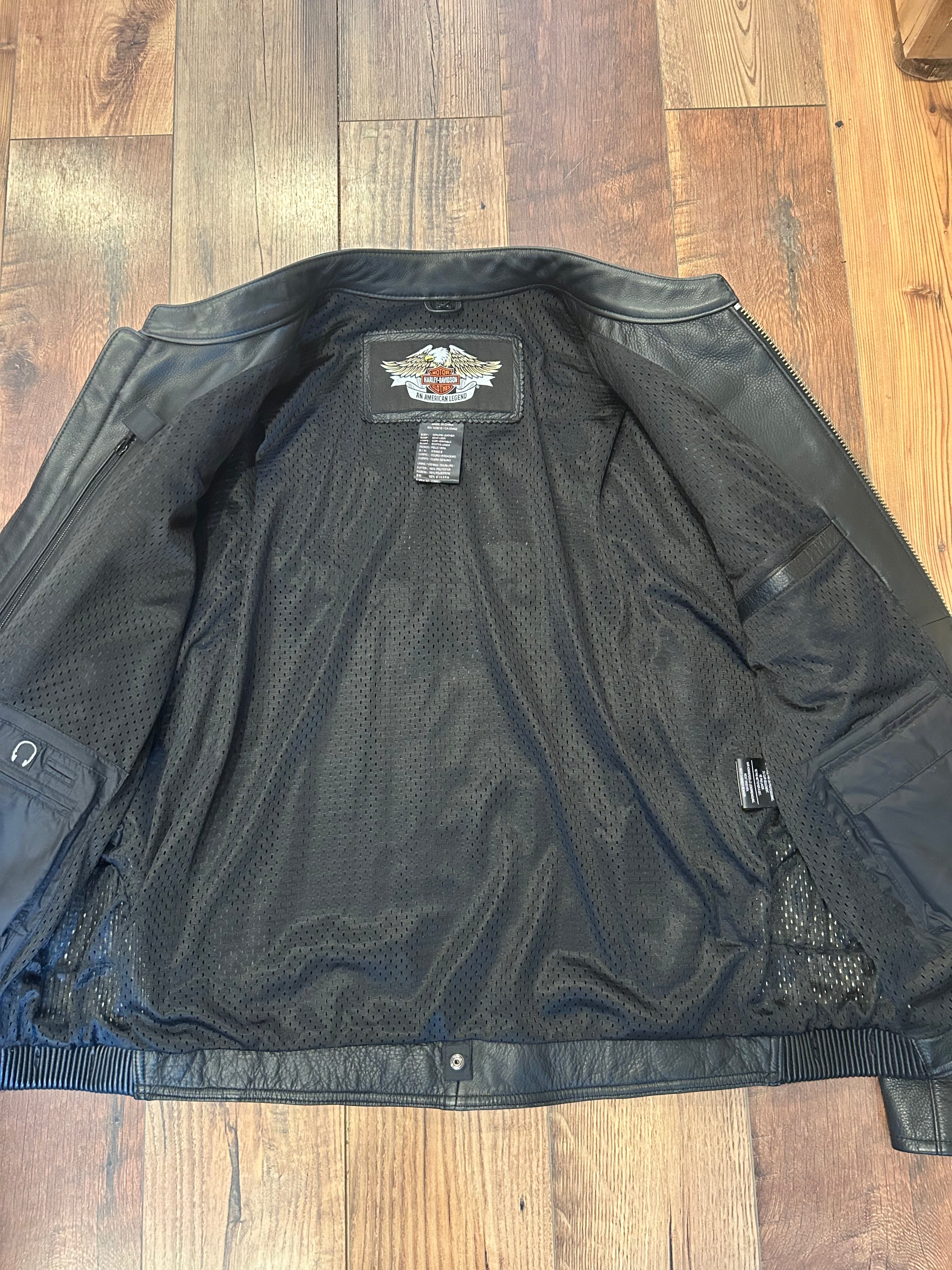 Harley-Davidson Black Leather Riding Jacket – Men’s XL – #98138-09VM