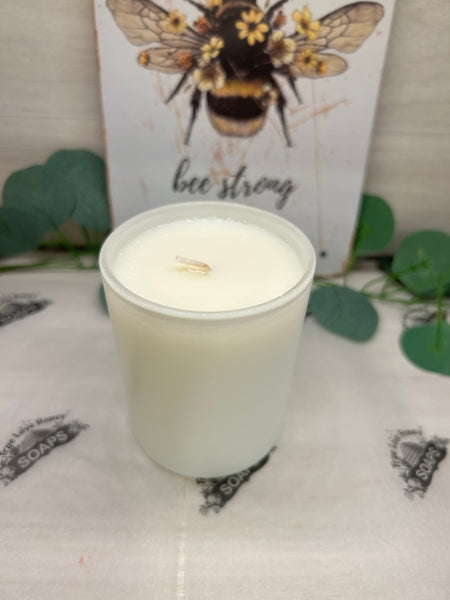 Fresh Linen Candle- 8oz