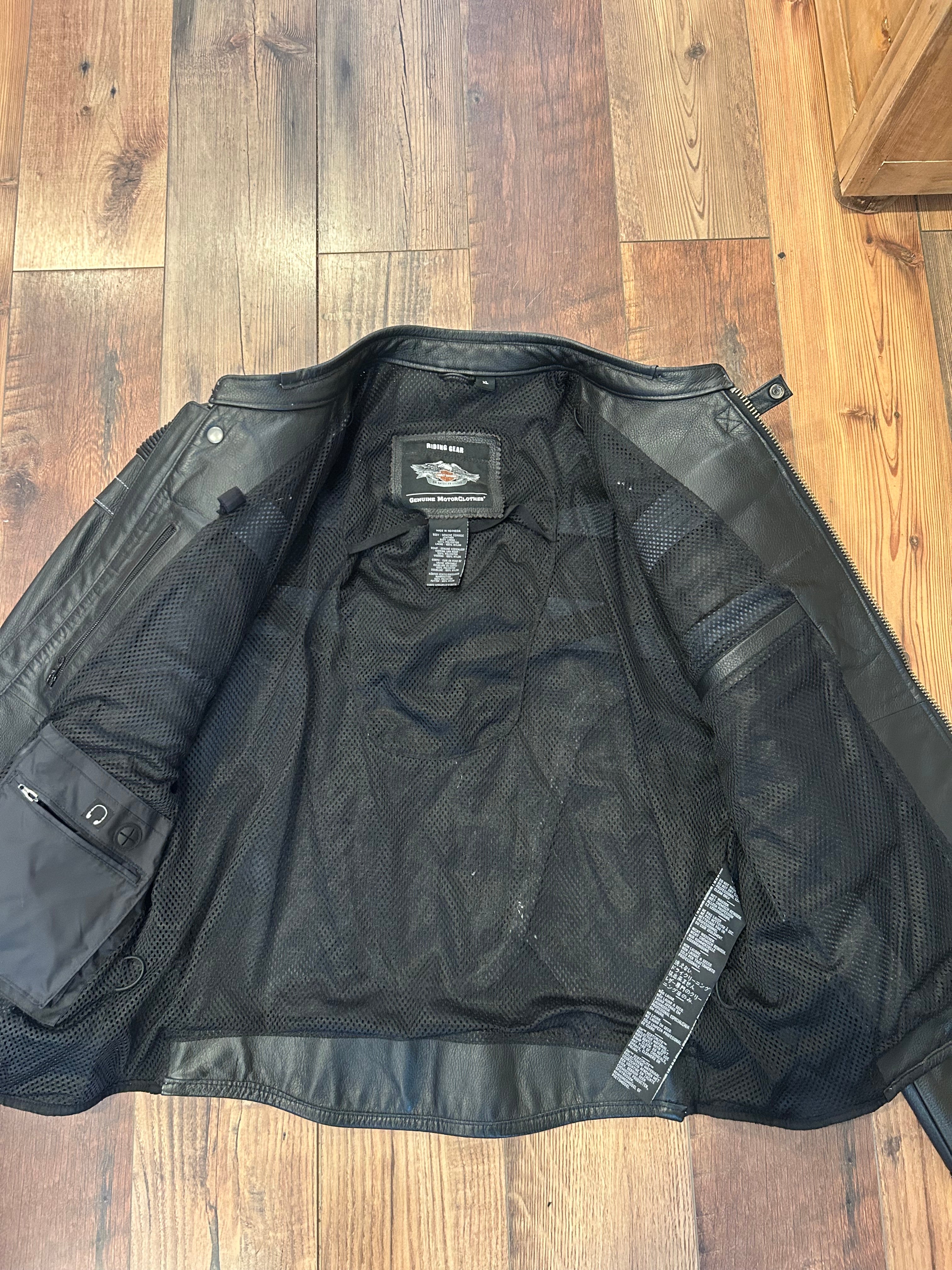 Harley-Davidson Leather Riding Jacket – Men’s XL – #97107-12VM