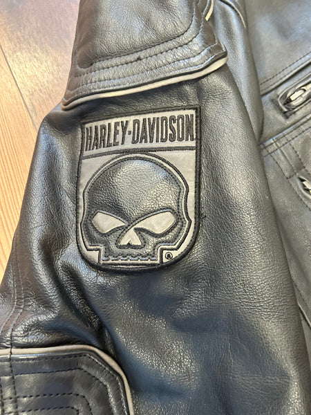 Harley-Davidson Genuine MotorClothes Leather Riding Jacket – Men’s 2XL – #98097-16VM/VT